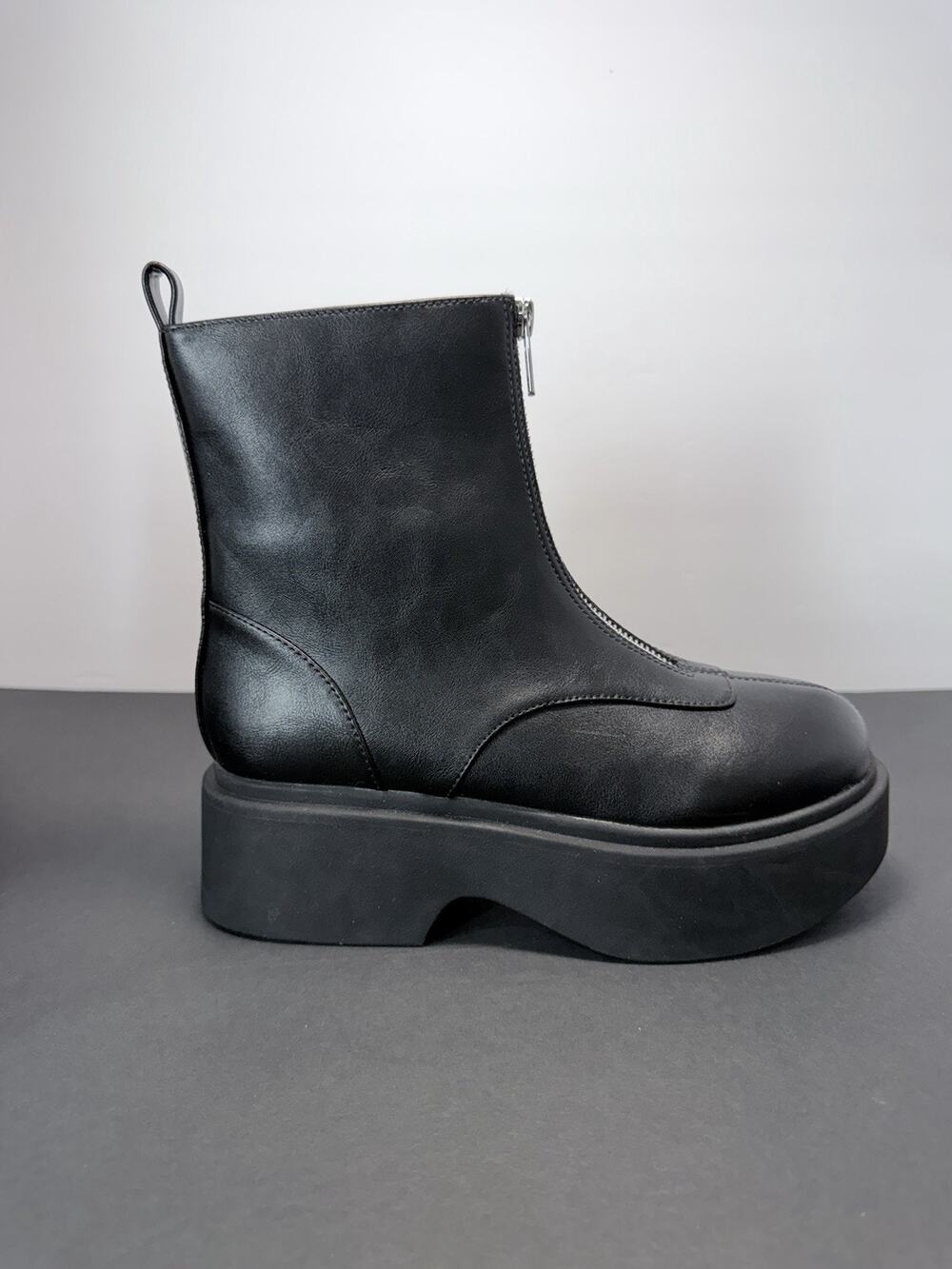 Wild Fable Women's Honor Low Shaft Flat Boots with Memory Foam Insole Round Toe